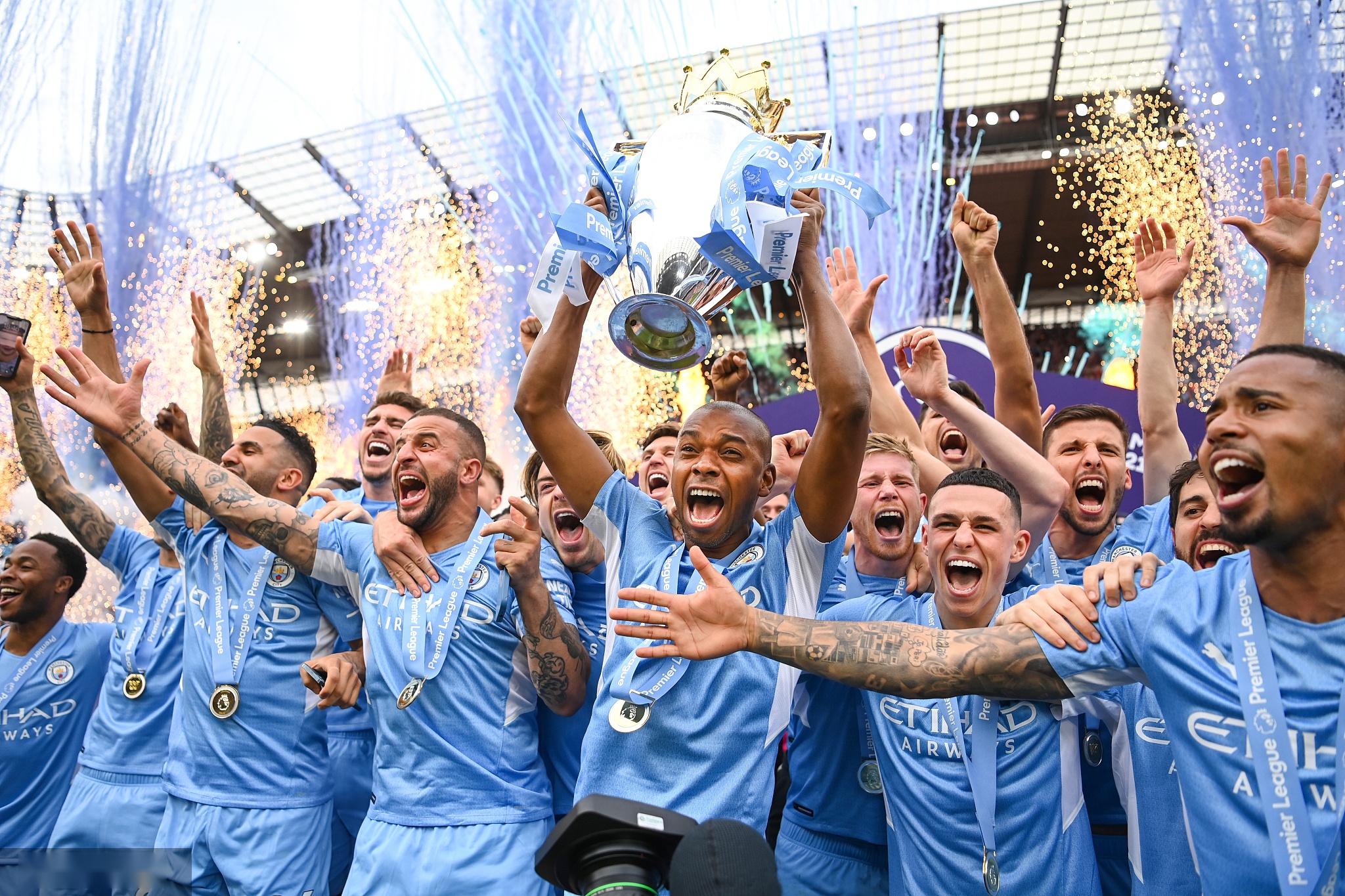 均面临赛程 均面临赛程