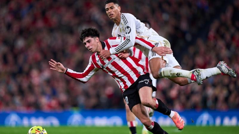 篮的外线火 篮的外线火